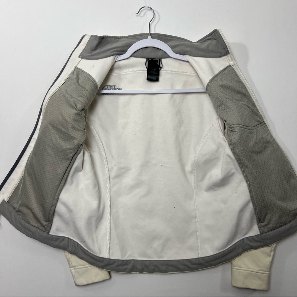 The North Face White Apex Bionic Softshell Windwa… - image 5